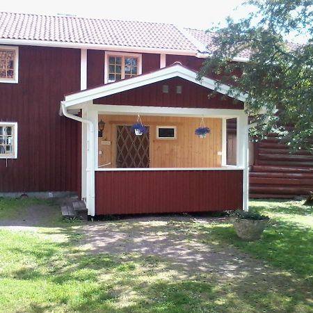 Draenggardens Stuga Pa Genuin Raettviksgard Boda  Екстериор снимка